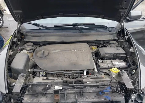 2017 Jeep Cherokee Trailhawk 4X4 z USA, uszkodzony, nr VIN 1C4PJMBS4HW647155